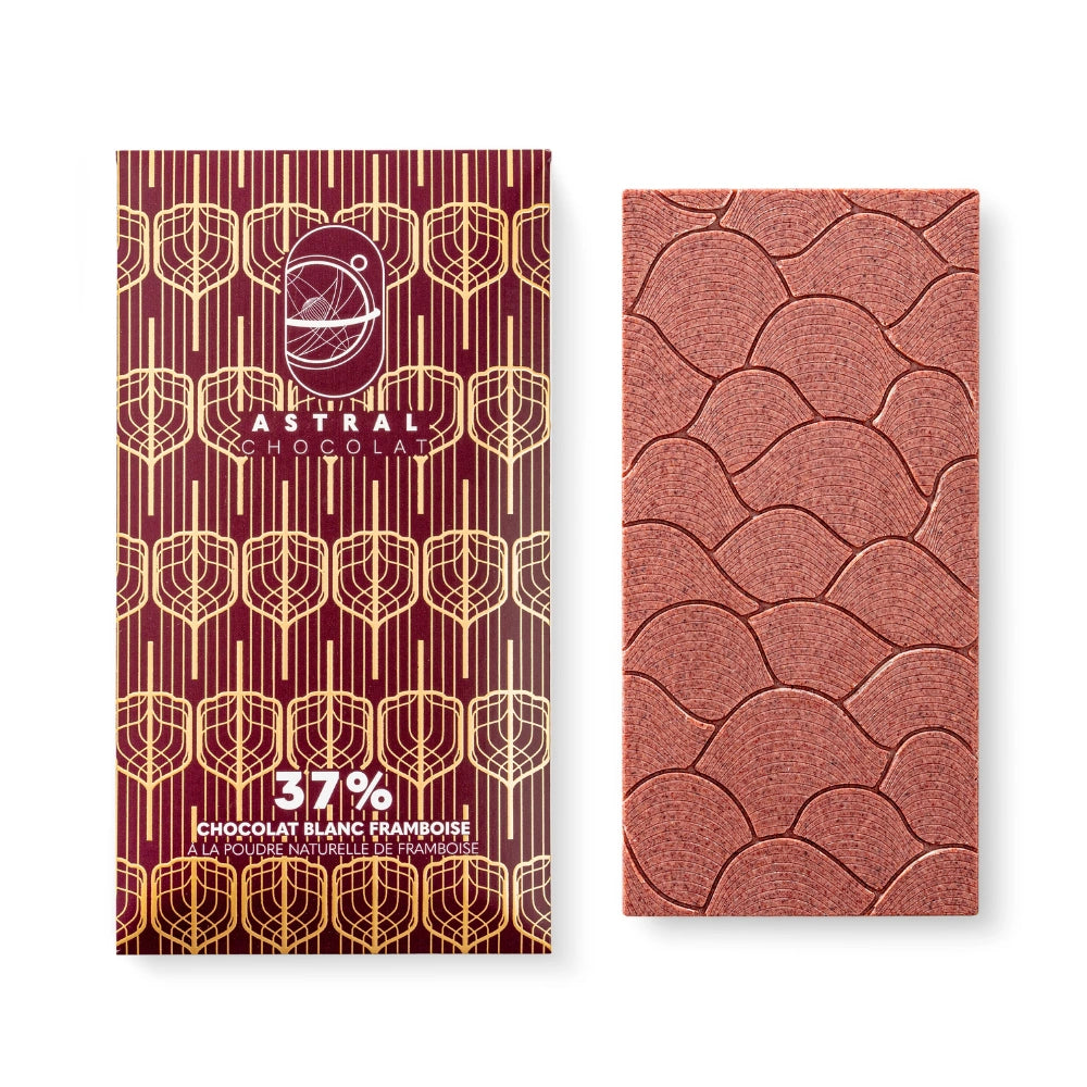 Tablette chocolat blanc, tablette rose poudrée, poudre de framboise naturelle, chocolat fruité et acidulé, création esthétique et originale, cadeau gourmand, chocolat rose éclatant.
