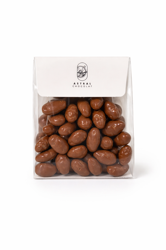 Amandes enrobées de Chocolat au lait & Caramel à la pointe de Fleur de Sel